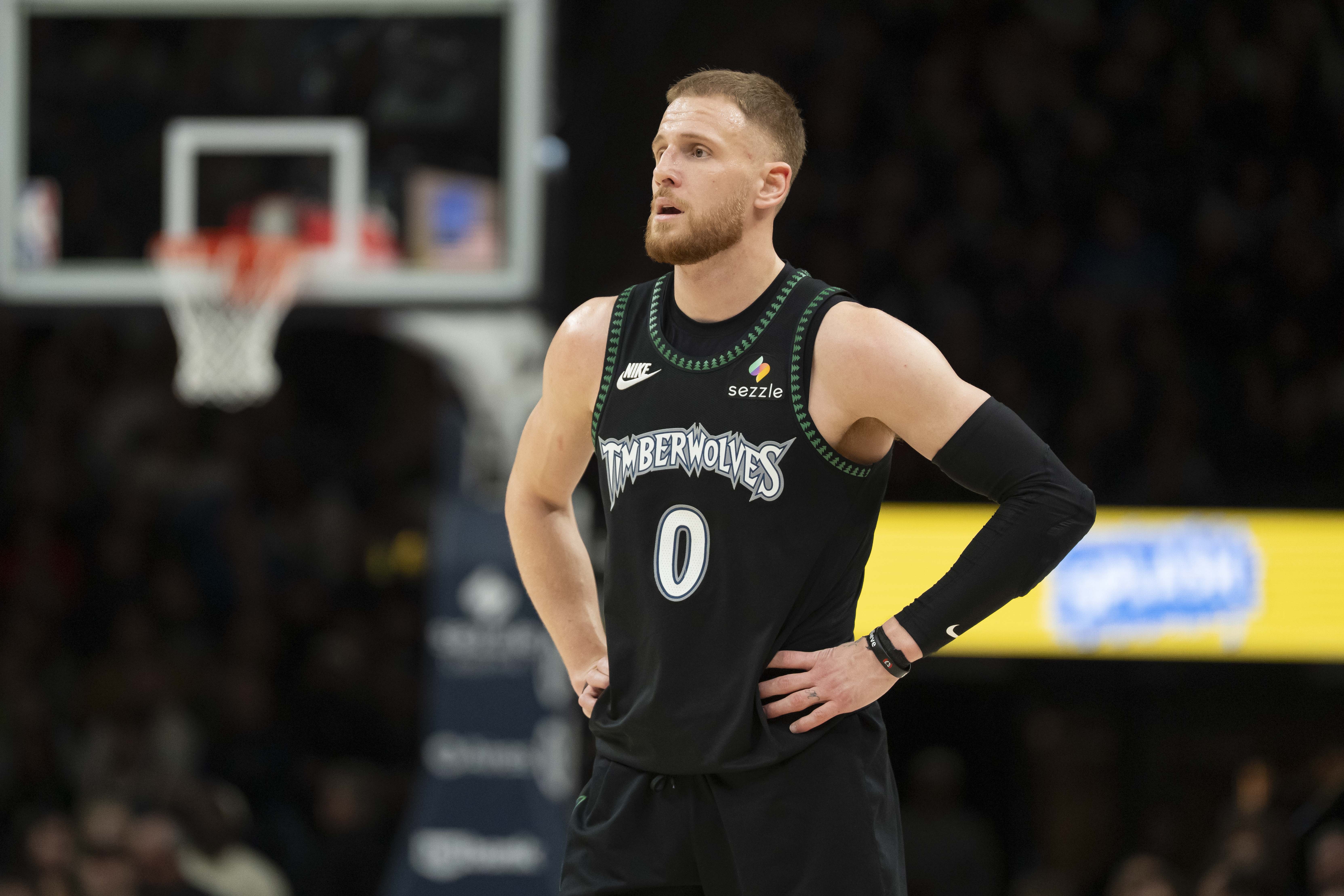 迪文岑佐復(fù)盤加時(shí)逆轉(zhuǎn) 申京扣籃反成森林狼強(qiáng)心劑