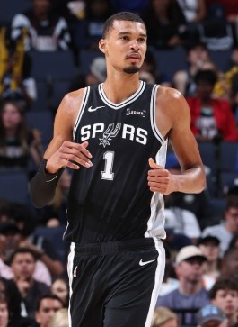 文班亞馬26分鐘7封蓋平鄧肯隊(duì)史紀(jì)錄 馬刺首節(jié)風(fēng)暴已成制勝公式