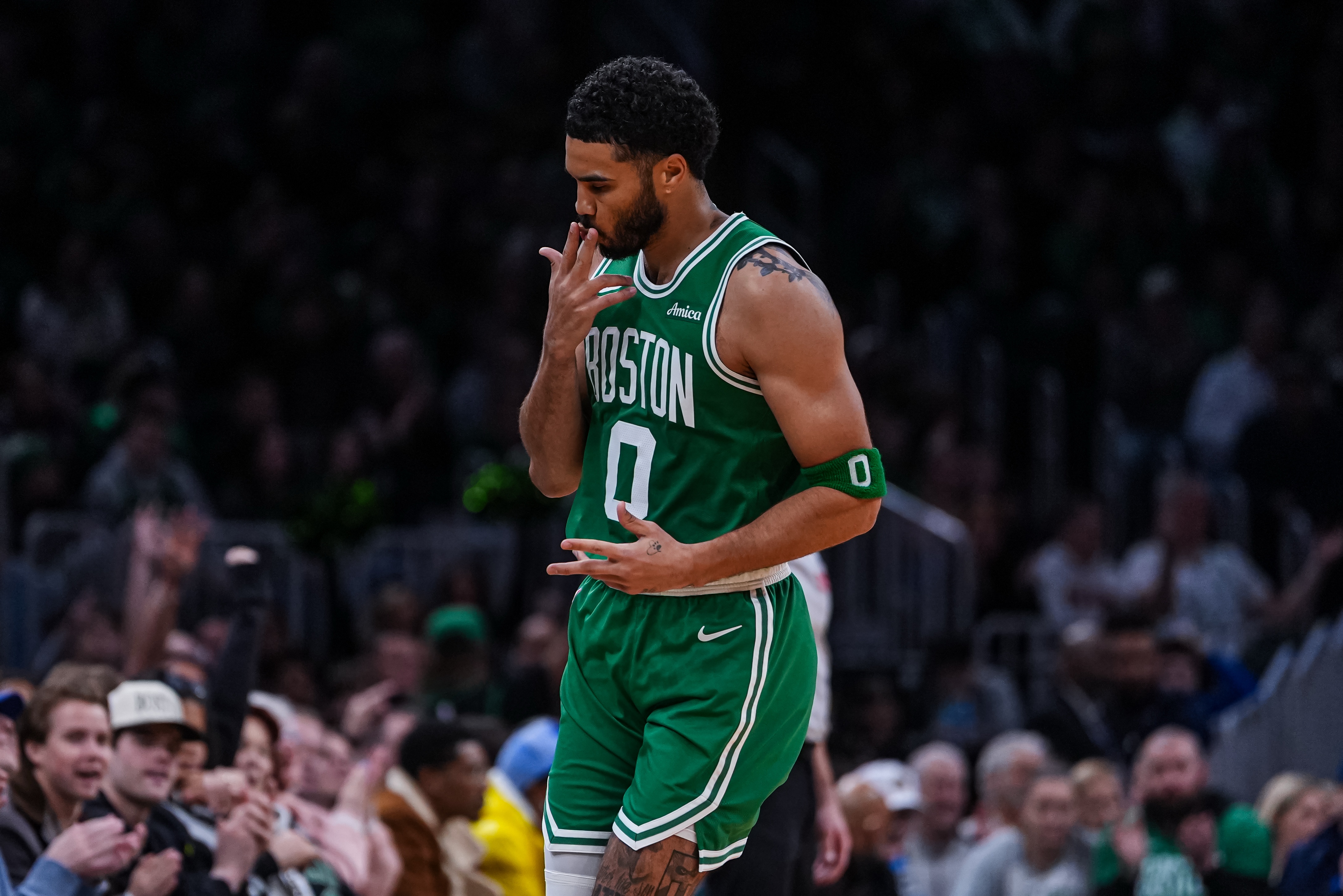 塔圖姆自詡七尺以下最佳籃板手 綠軍主場復(fù)仇終結(jié)雷霆12連勝