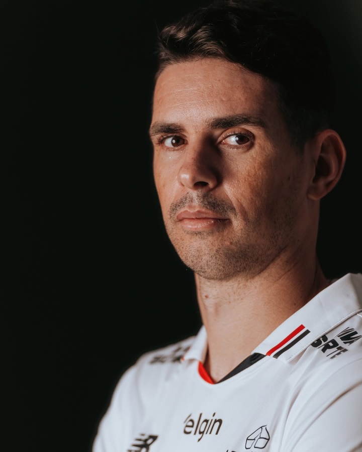 奧斯卡與圣保羅協(xié)議解約 放棄近7000萬(wàn)薪資退役