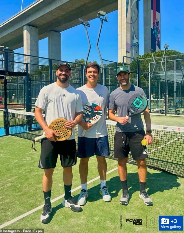 阿莫林里斯本打板球 與曼城總監(jiān)維亞納敘舊