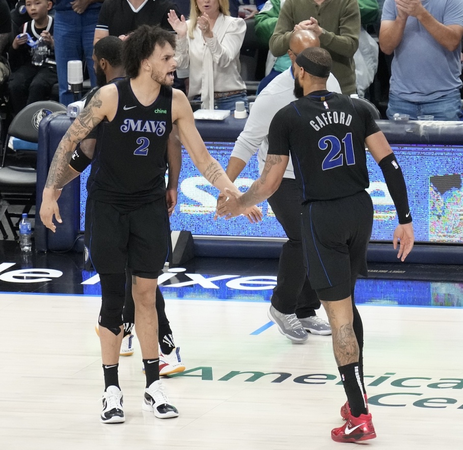 弗拉格與克尼佩爾最佳新秀之爭 數據與角色深度剖析