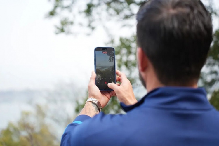 莫拉東湖行感受武漢底蘊(yùn) 與鄧卓翔交流省聯(lián)賽