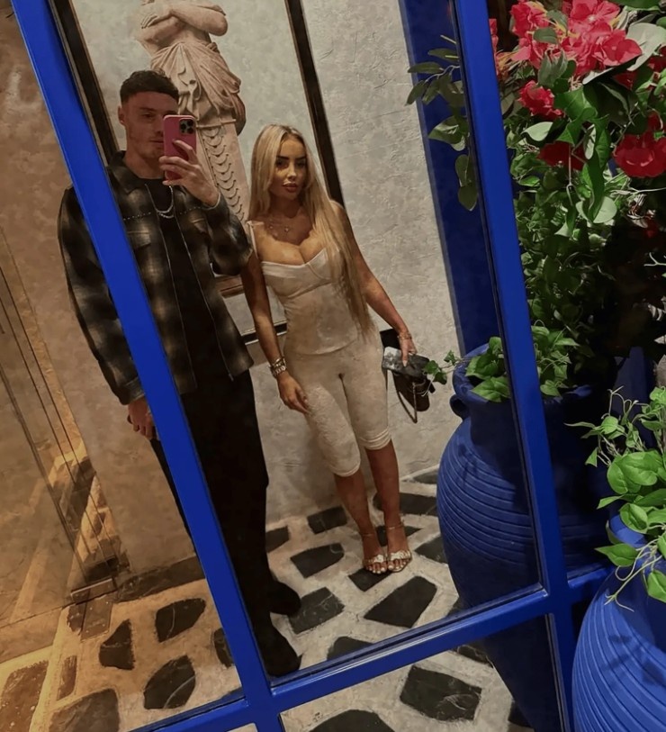 帕爾默女友霍爾德祈禱兩人同赴世界杯