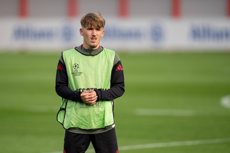 巴貝爾質(zhì)疑德國U21放行卡爾 歐青賽關(guān)鍵戰(zhàn)前核心上調(diào)成年隊