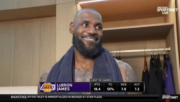 詹姆斯賽后談家庭籃球傳承與湖人季后賽準(zhǔn)備