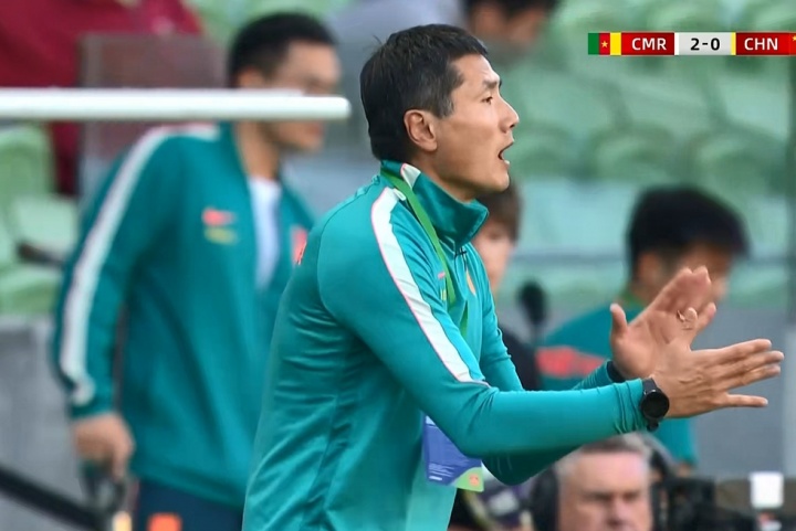 黃健翔評(píng)國足541陣型 開場八分鐘丟兩球引爭議