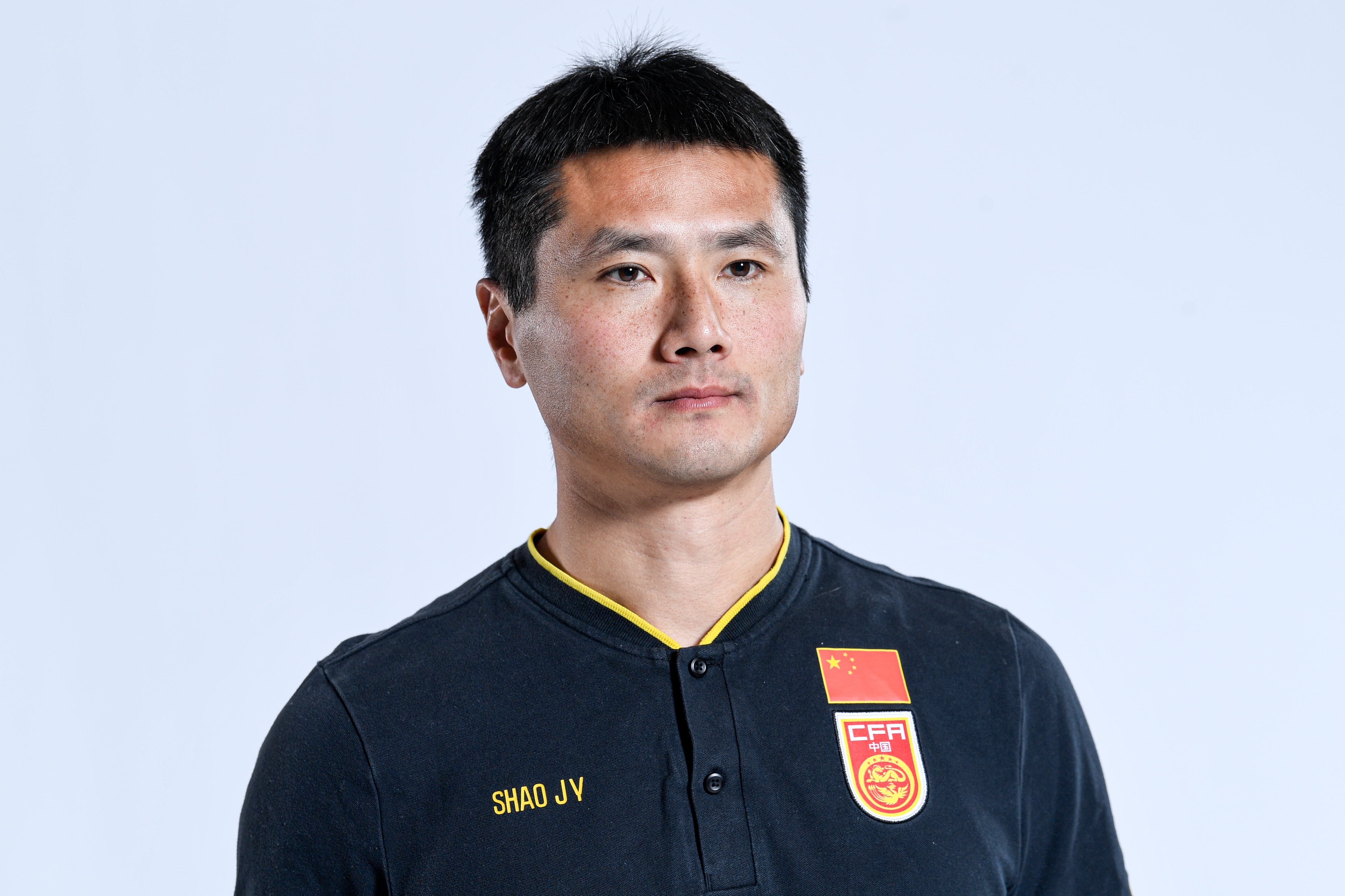 國(guó)足0-2喀麥隆 邵佳一臨場(chǎng)調(diào)整收效 進(jìn)攻頑疾未解