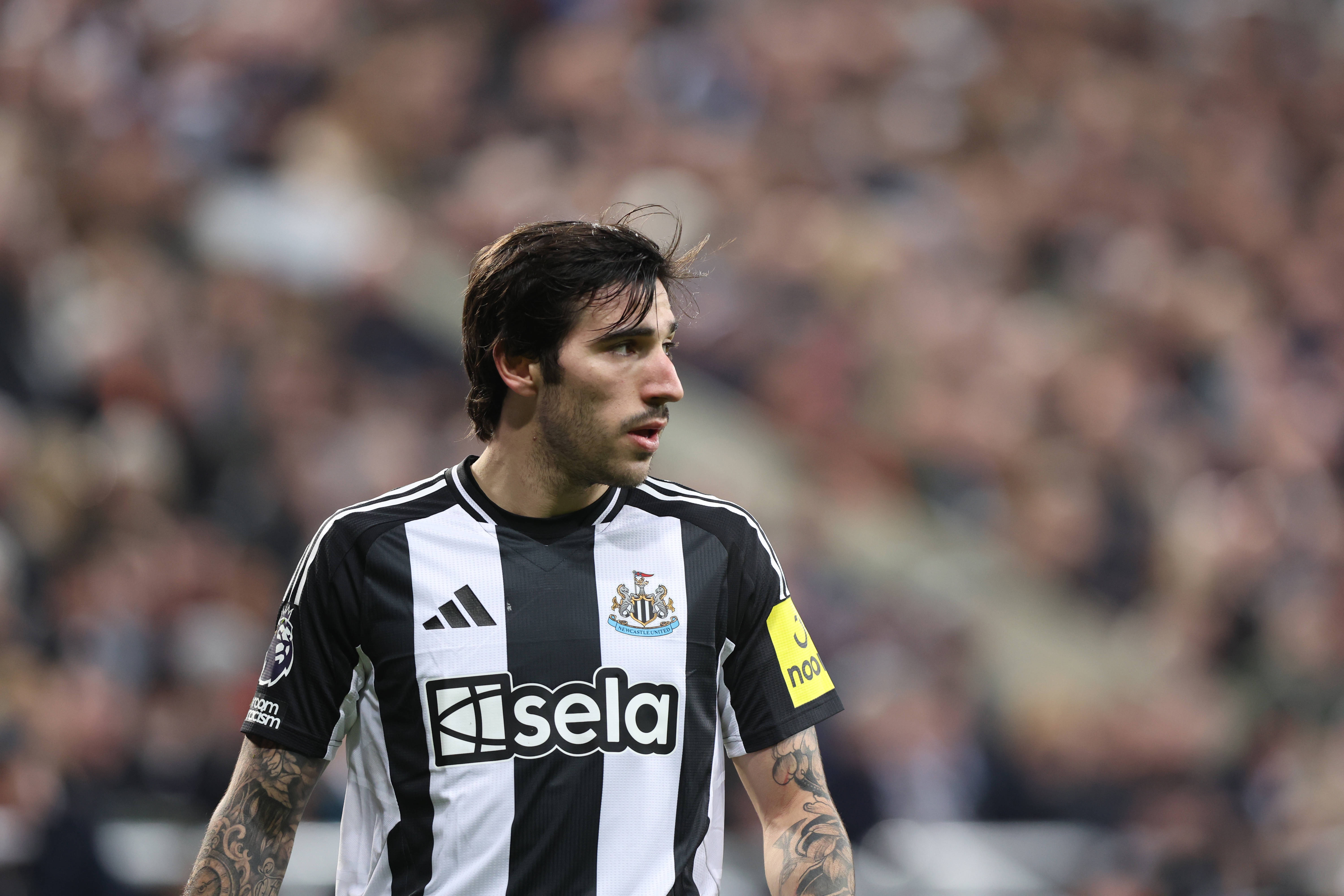 郵報(bào)曝紐卡財(cái)政紅線 無緣歐冠或被迫出售托納利戈登