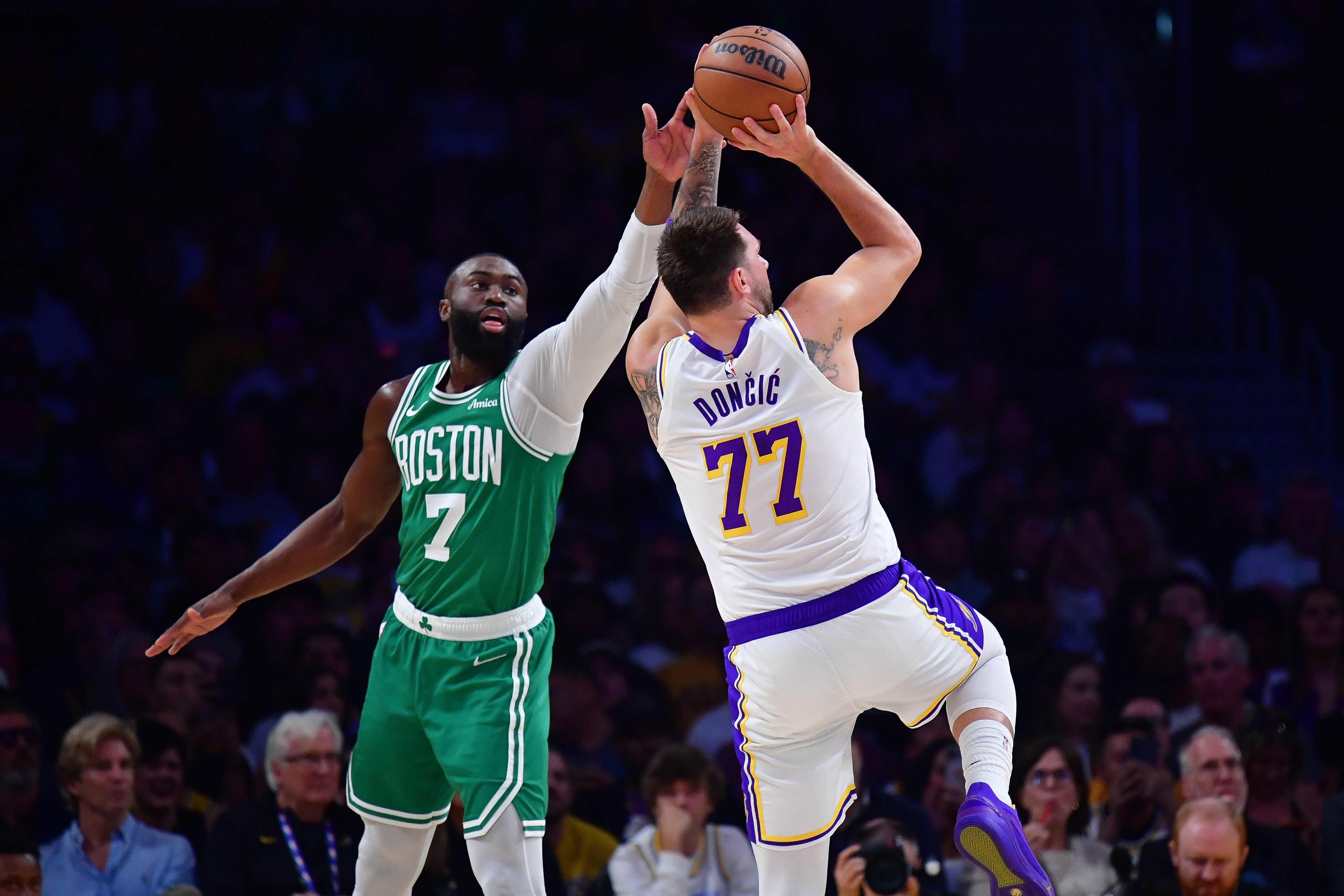 TA專家團(tuán)MVP模擬投票 SGA整體表現(xiàn)獲首推 東契奇微弱優(yōu)勢(shì)領(lǐng)先布朗