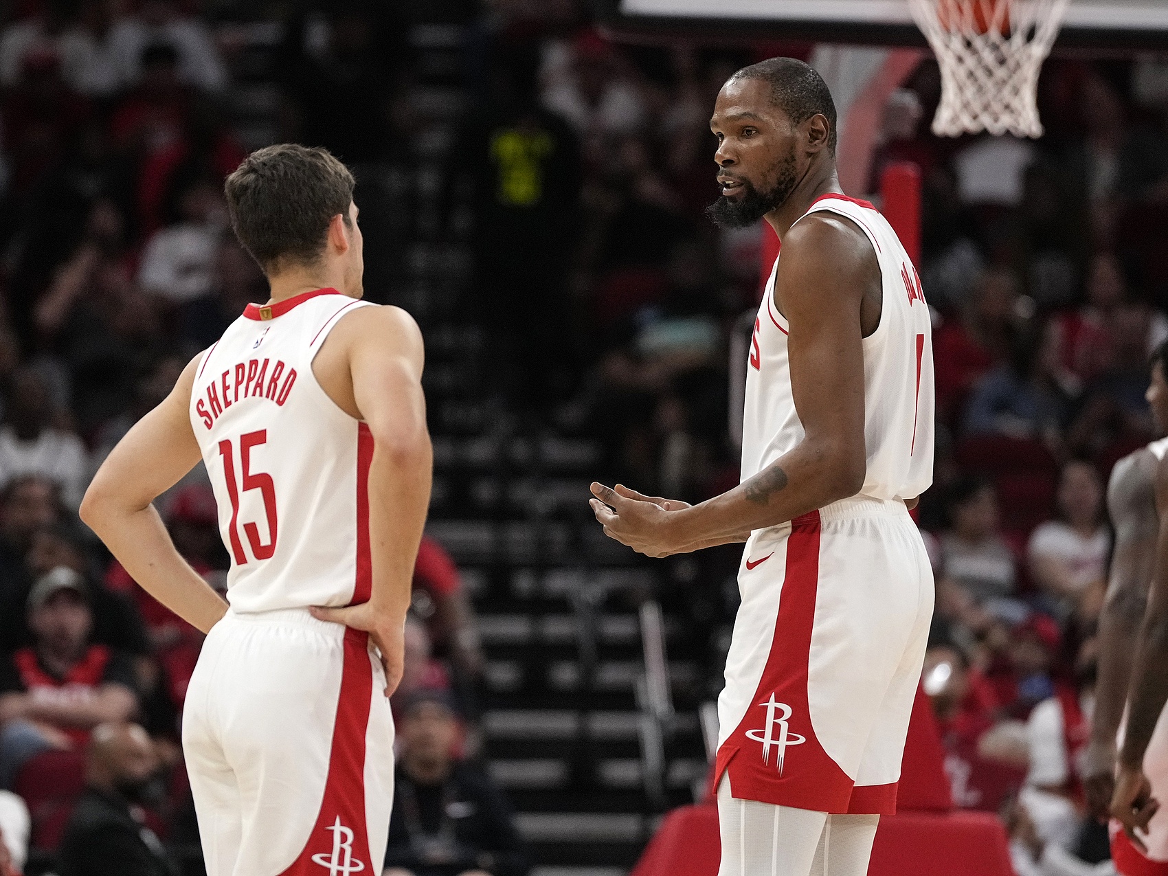 杜蘭特點出謝潑德蛻變關鍵 火箭替補控衛(wèi)節(jié)奏掌控顯著提升