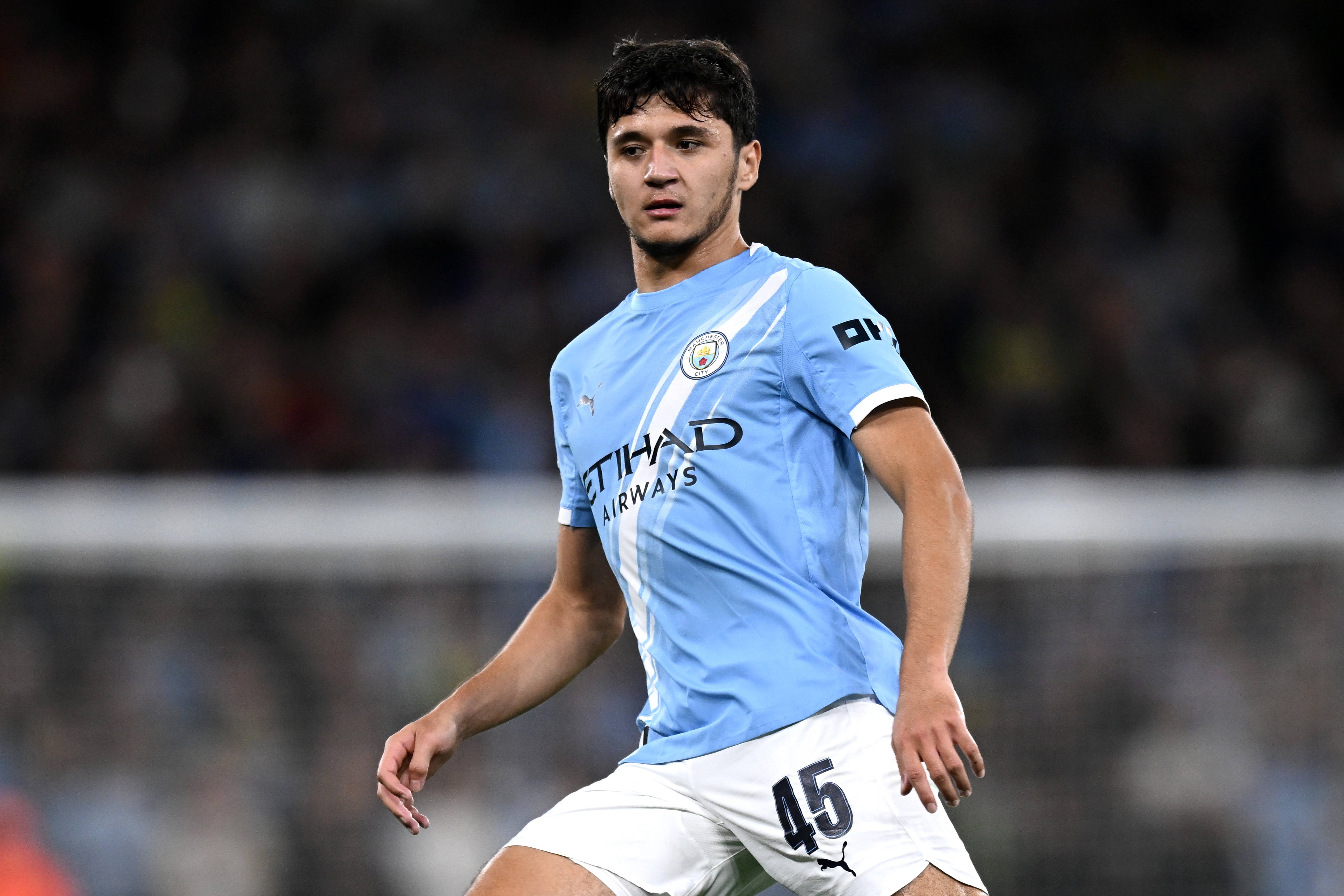 胡桑諾夫首秀前獲瓜迪奧拉單獨(dú)特訓(xùn) 直言歐冠是終極夢(mèng)想