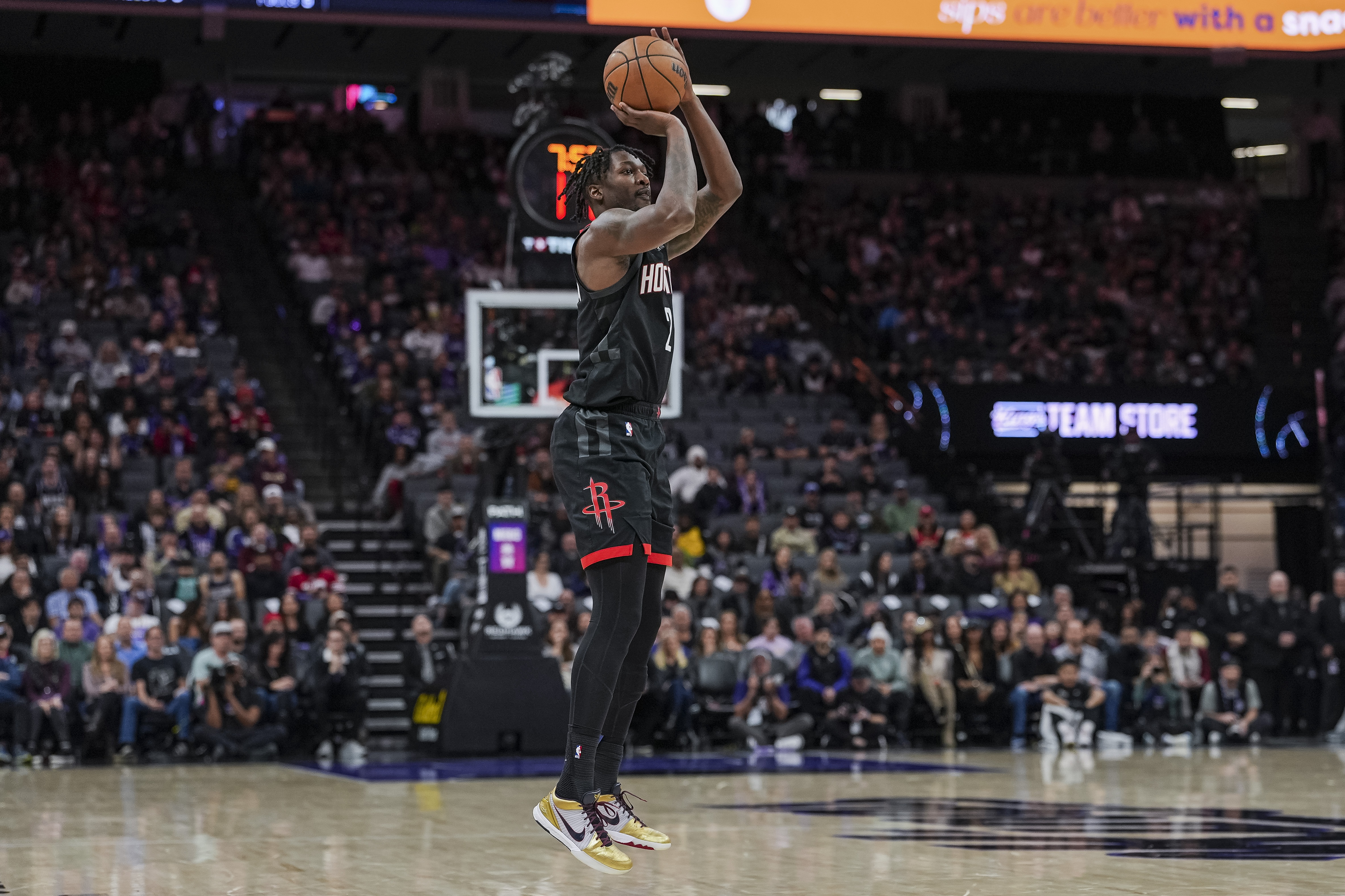 芬尼史密斯連續(xù)四場遭DNP 火箭同期四連勝