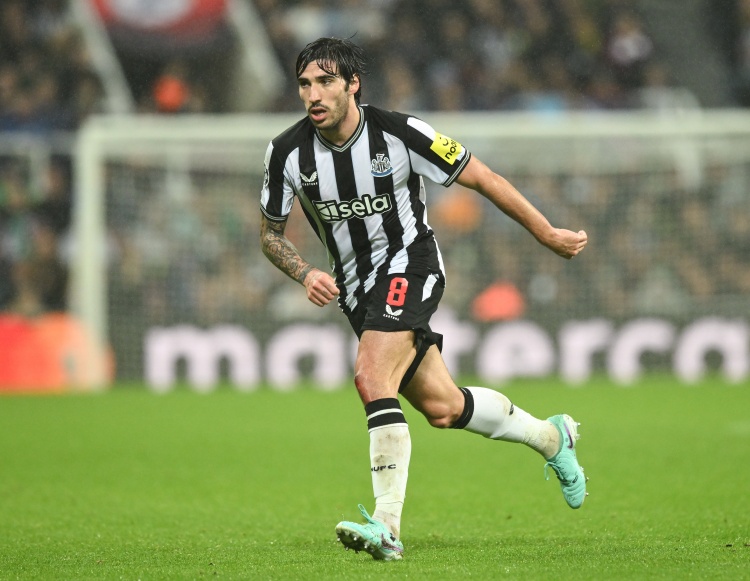 歐足聯(lián)嚴審紐卡球場租賃權(quán)交易 財務(wù)壓力或致夏窗出售核心球員