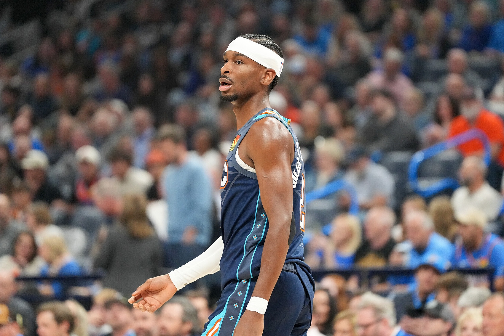 杰弗森復盤MVP競爭 強調(diào)賽季初SGA統(tǒng)治力與盧卡近期史詩級表現(xiàn)