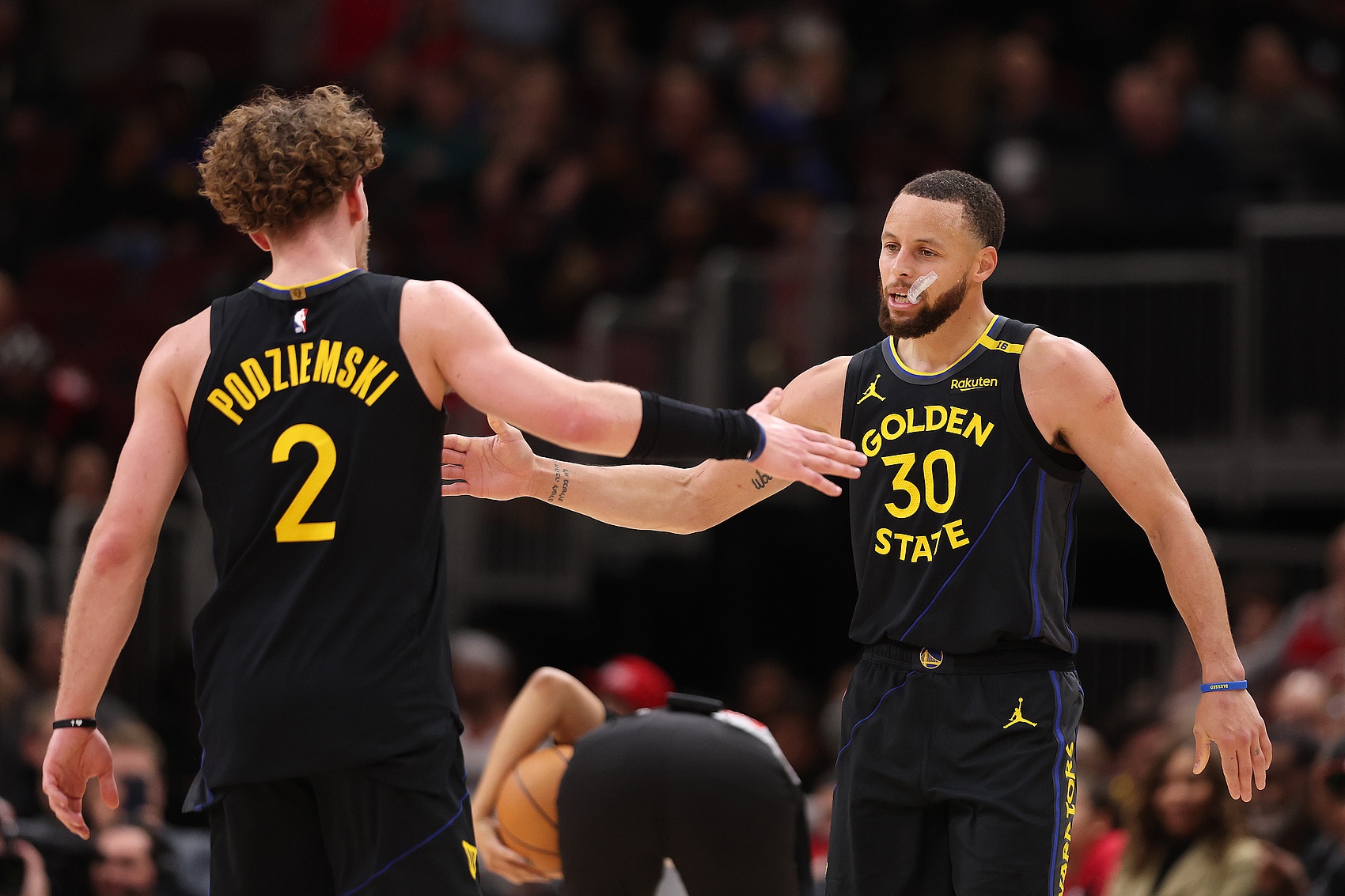 波杰談庫(kù)里回歸效應(yīng) 期待庫(kù)波擋拆制造空間