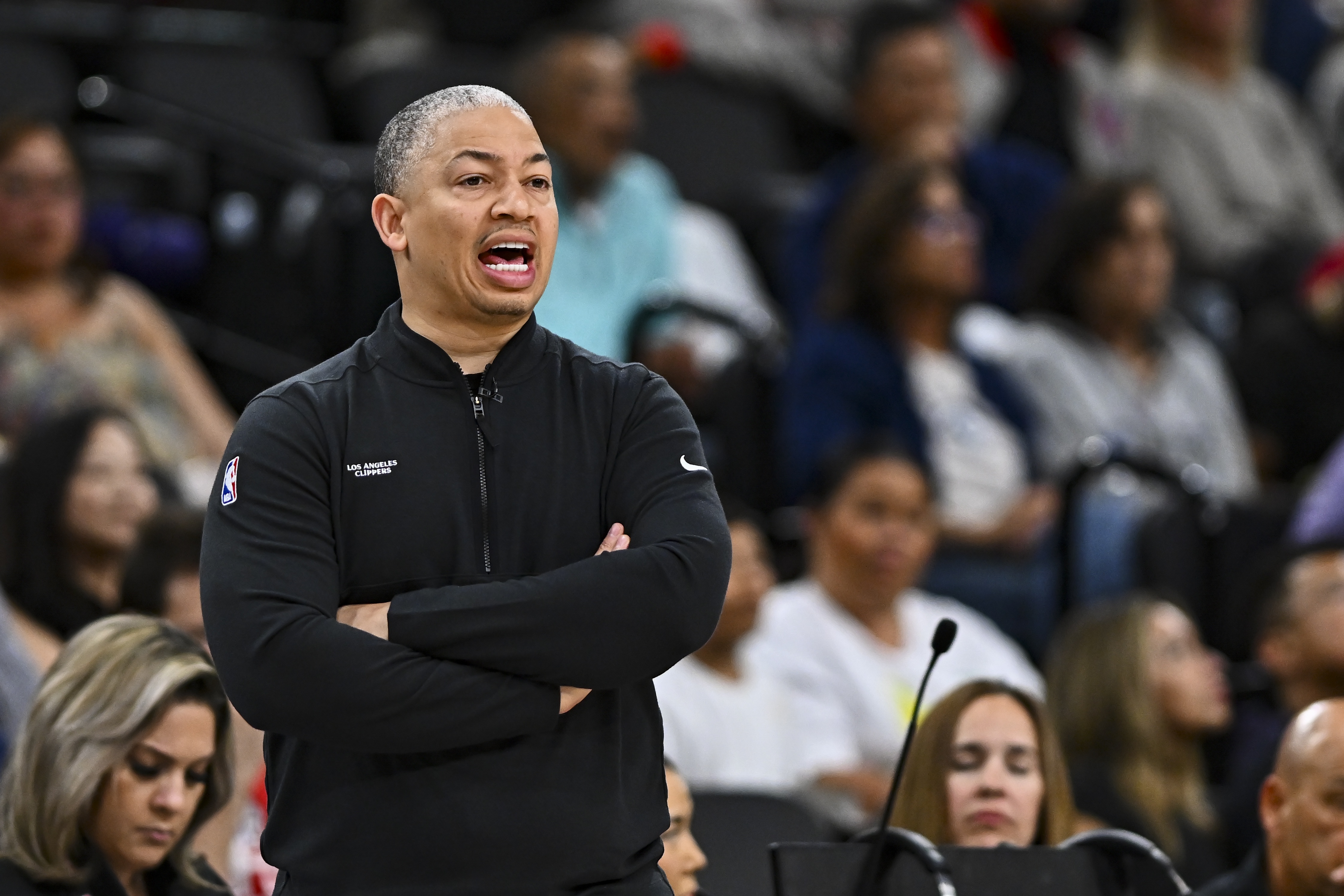 盧帥直言防守崩盤 馬刺禁區(qū)碾壓快船