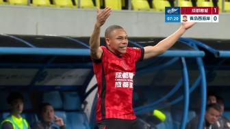 蓉城五球橫掃西海岸領(lǐng)跑 費(fèi)利佩生日夜替補(bǔ)戴帽