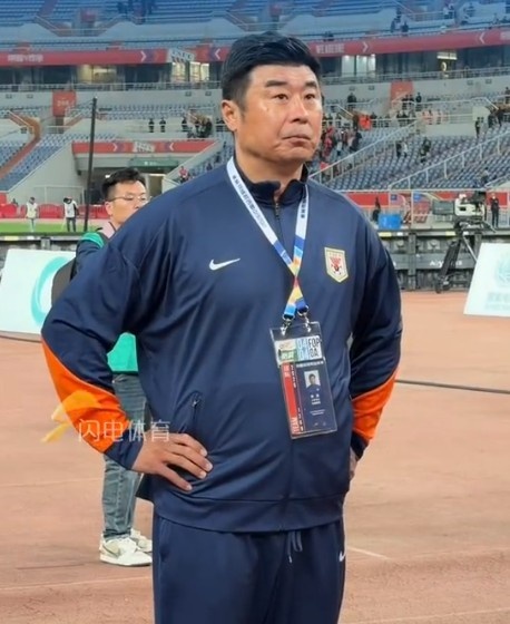 泰山主場再負(fù)大連 韓鵬謝場面色凝重