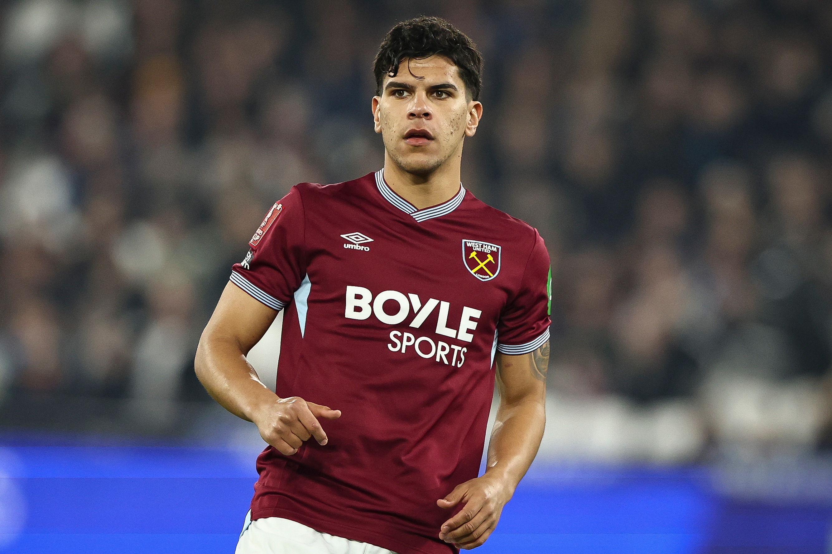 M費(fèi)文身紀(jì)念啟蒙恩師 每日對話激勵(lì)世界杯夢想