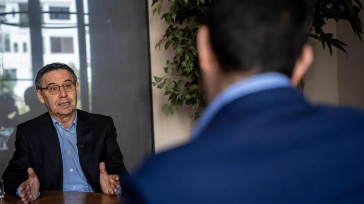 巴托梅烏回應(yīng)天價(jià)引援爭(zhēng)議 稱內(nèi)馬爾離隊(duì)是根源 庫(kù)鳥曾獲一致認(rèn)可 巴托梅烏回應(yīng)天價(jià)引援爭(zhēng)議 稱內(nèi)馬爾離隊(duì)是根源 庫(kù)鳥曾獲一致認(rèn)可