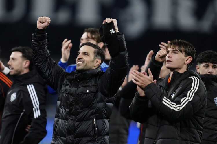 科莫31輪僅失22球 與阿森納并列五大聯(lián)賽最佳防線 科莫31輪僅失22球 與阿森納并列五大聯(lián)賽最佳防線