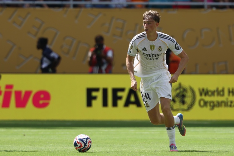 米利唐復(fù)出鎖定主力 赫伊森首發(fā)地位動(dòng)搖