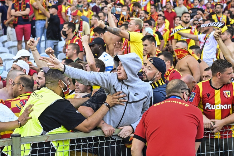 法甲賽后暴力事件 里爾高管停車場遭朗斯球迷襲擊