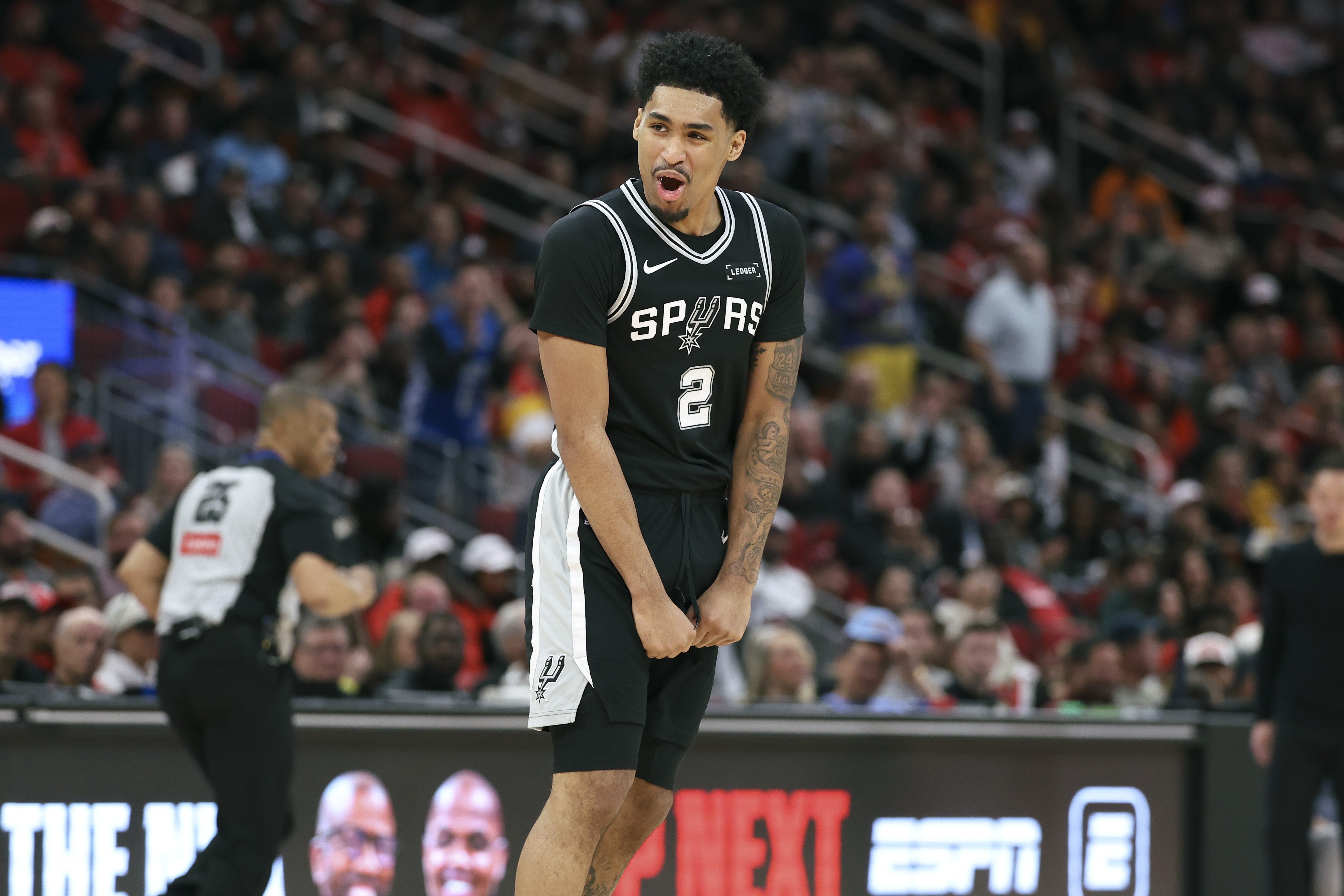 哈珀近九戰(zhàn)高效輸出 場均近16分命中率超六成