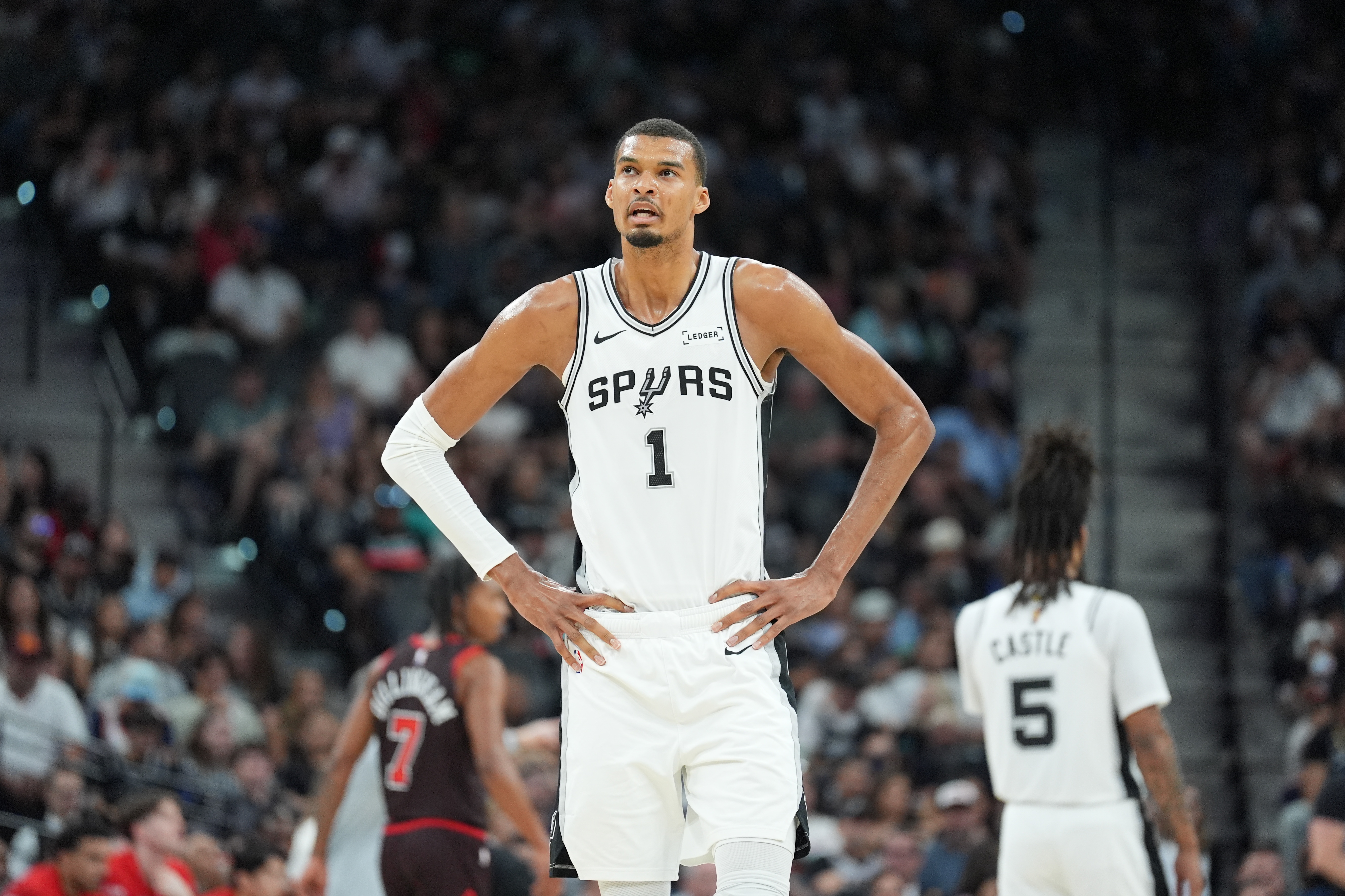 文班亞馬出戰(zhàn)資格成馬刺優(yōu)先事項 名記稱其必達65場門檻