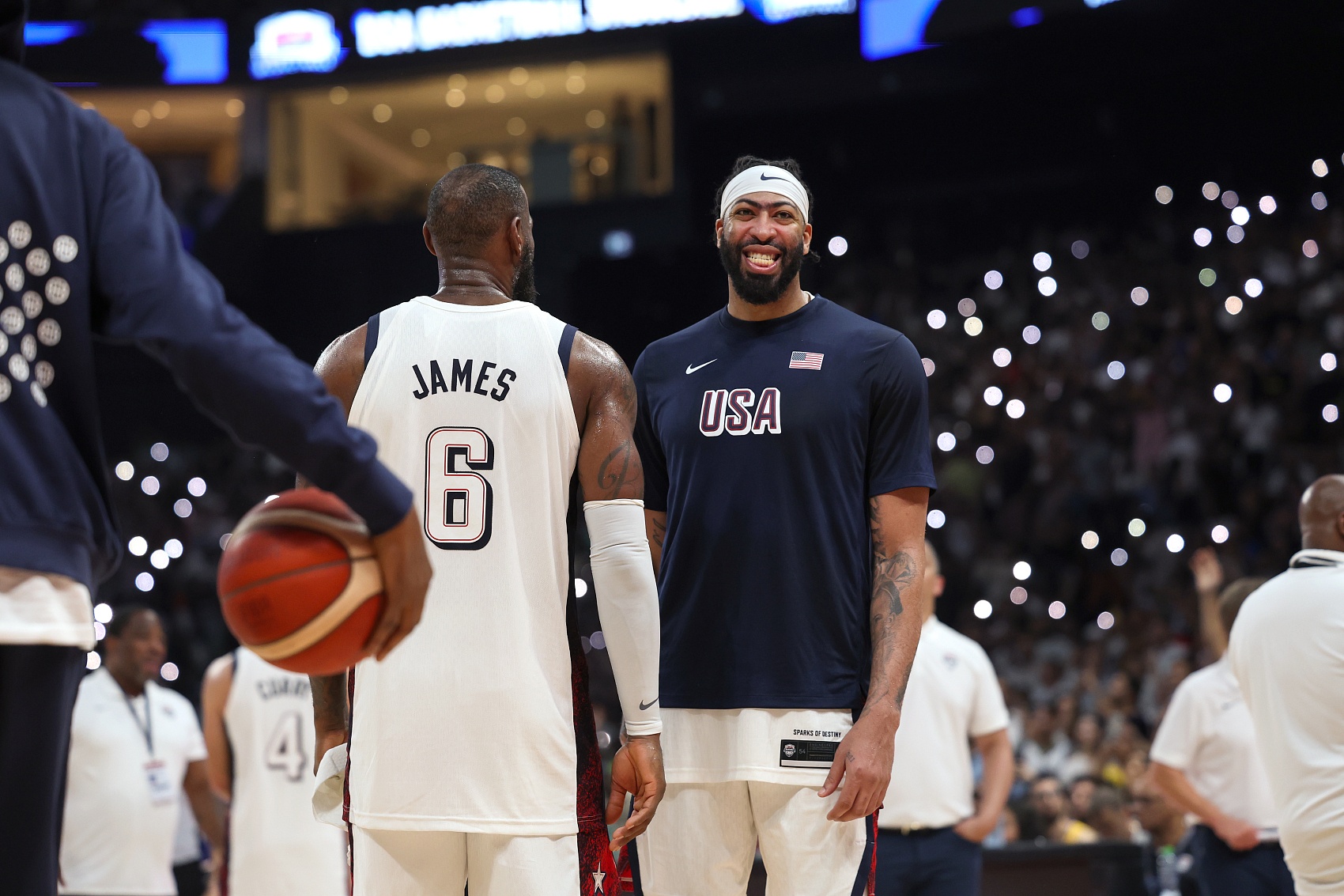 濃眉表態(tài)愿戰(zhàn)2028洛杉磯奧運(yùn) 靜候美國(guó)男籃征召 濃眉表態(tài)愿戰(zhàn)2028洛杉磯奧運(yùn) 靜候美國(guó)男籃征召