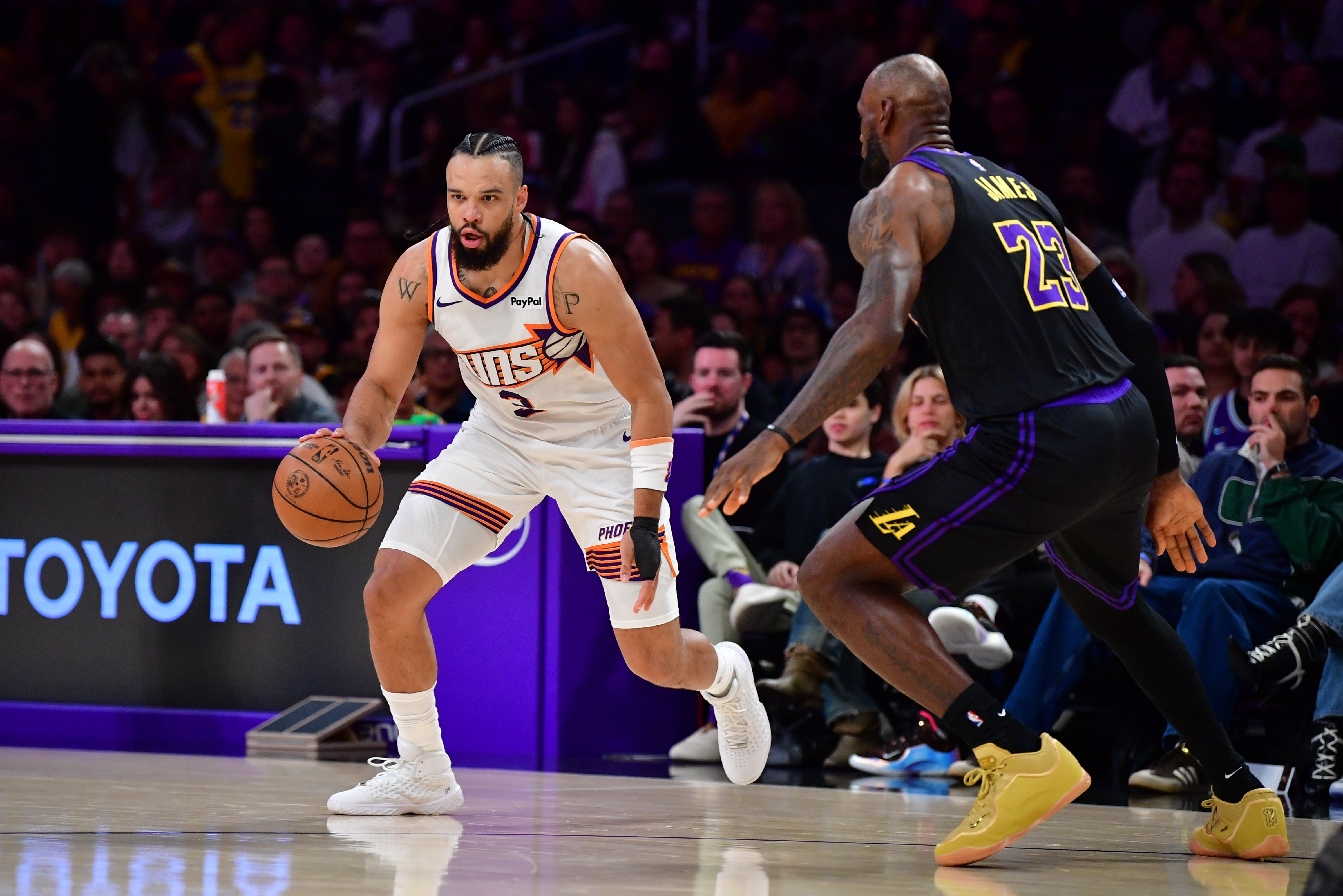 詹皇背靠背統(tǒng)治攻防 湖人鎖定前四主場優(yōu)勢 詹皇背靠背統(tǒng)治攻防 湖人鎖定前四主場優(yōu)勢