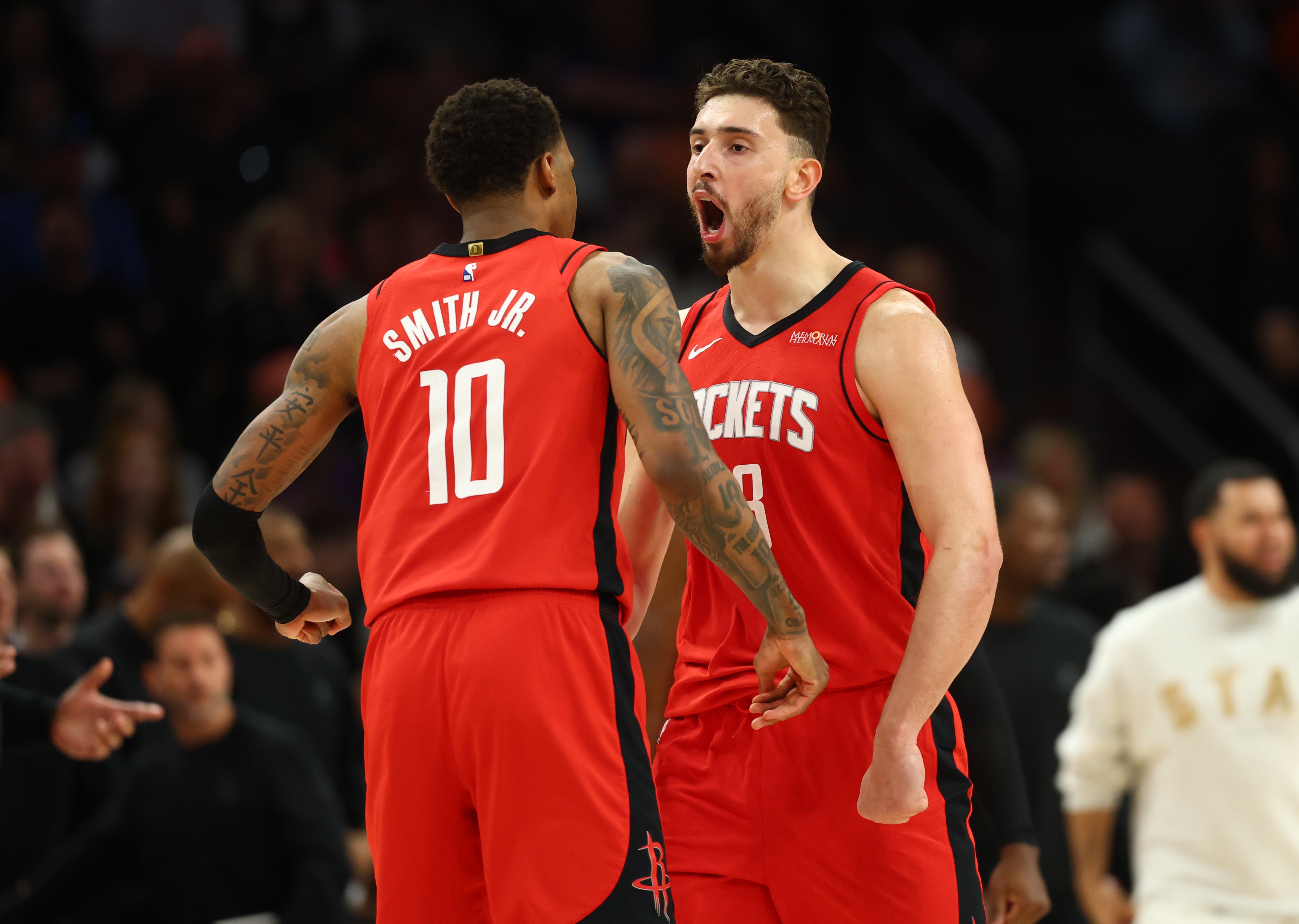 湖人首戰(zhàn)告捷暗藏隱憂 籃板遭爆&失誤20次敲響警鐘