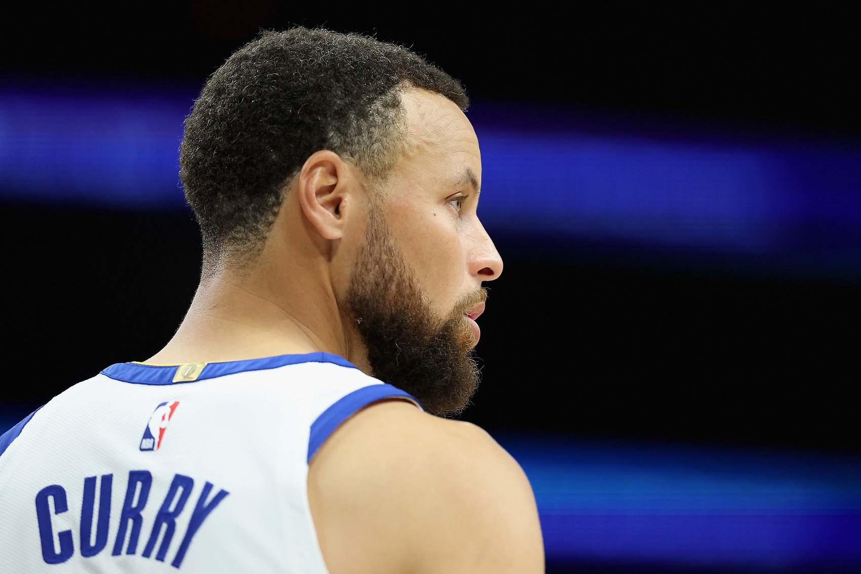 勇士與庫里夏末啟動(dòng)續(xù)約談判 最高可簽兩年1.367億