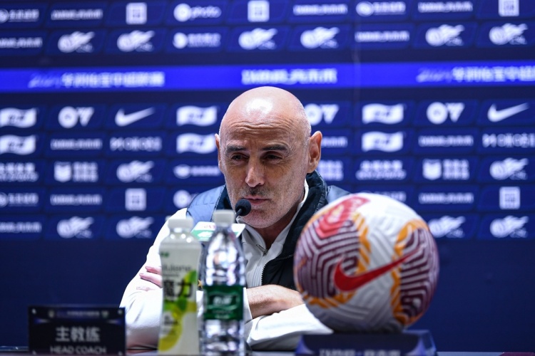 穆斯卡特復(fù)盤海港失利 上下半場判若兩隊(duì) 對(duì)楊希需謹(jǐn)慎