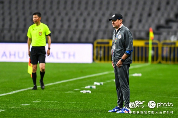 斯盧茨基中場強調(diào)意志品質(zhì) 申花下半場發(fā)力擊退海牛