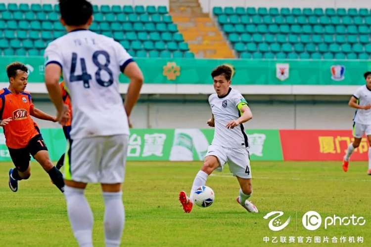 何鑫杰破門(mén)難救主 武漢三鎮(zhèn)B隊(duì)客場(chǎng)1-2負(fù)于廈門(mén)飛鷺