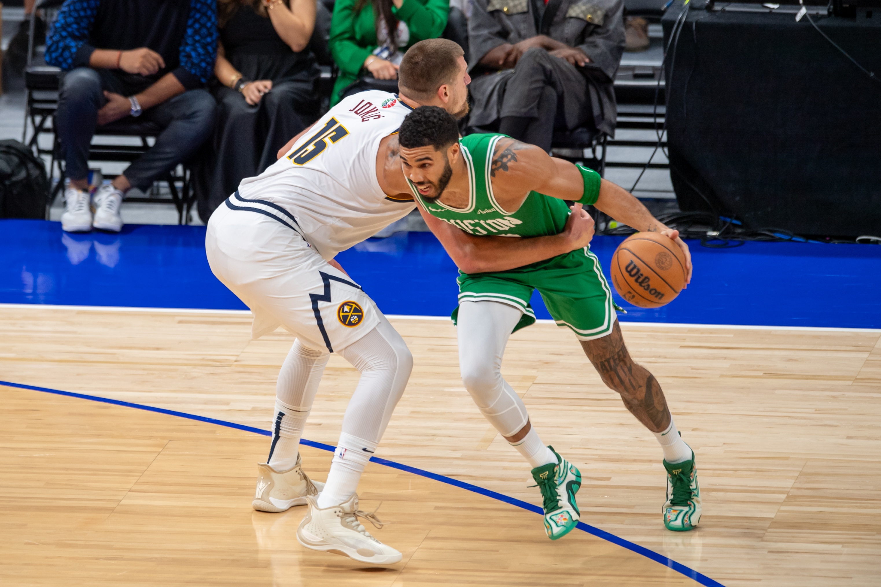 塔圖姆2110分領(lǐng)跑20年至今季后賽得分榜，約基奇布朗緊隨其后