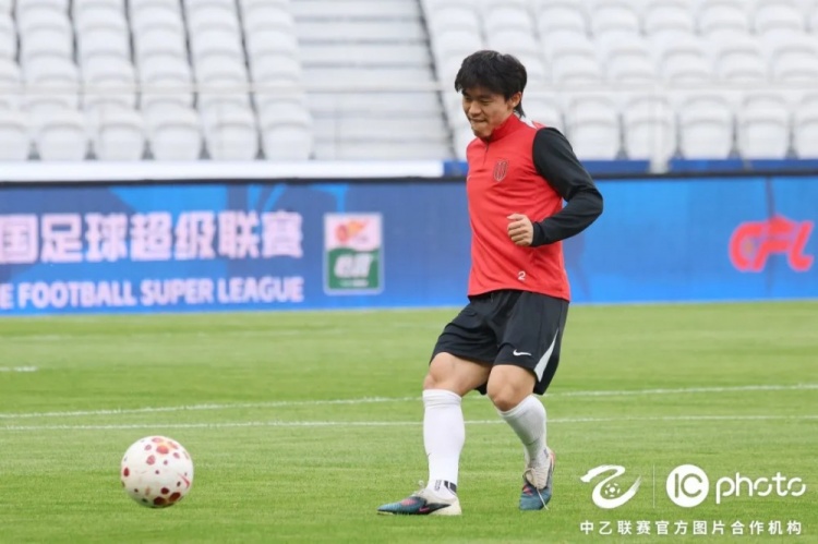 成都蓉城客戰(zhàn)申花 阿洛伊西強(qiáng)調(diào)防守反擊效率