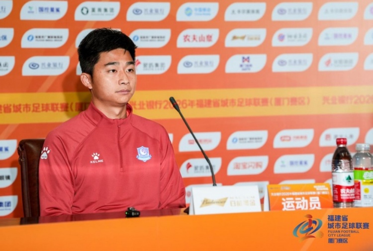 閩超第2輪：廈門隊(duì)主場(chǎng)首秀 高達(dá)明否認(rèn)神奇換人：只是運(yùn)氣好