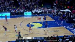 [楊瀚森妙傳+大帽]楊瀚森弧頂發(fā)牌妙傳隊(duì)友暴扣，隨后鎮(zhèn)守籃下還送遮天大帽